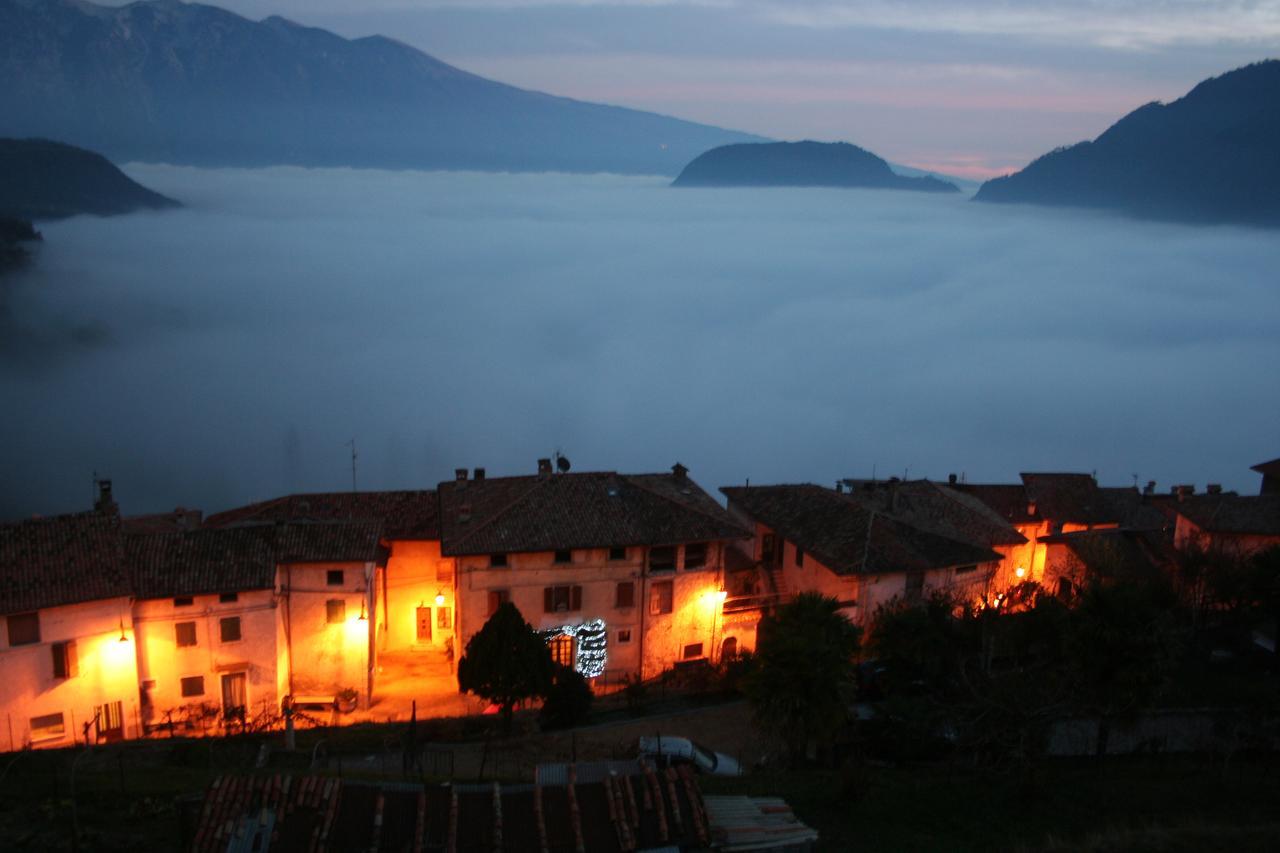 Casa Vacanze Regina Del Lago Tremosine 外观 照片